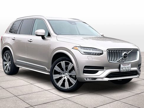Used 2023 Volvo XC90 B6 Ultimate w/ Protection Package Premier image 2
