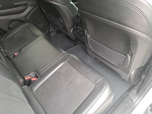 Used 2023 Jeep Grand Cherokee Altitude RWD image 11