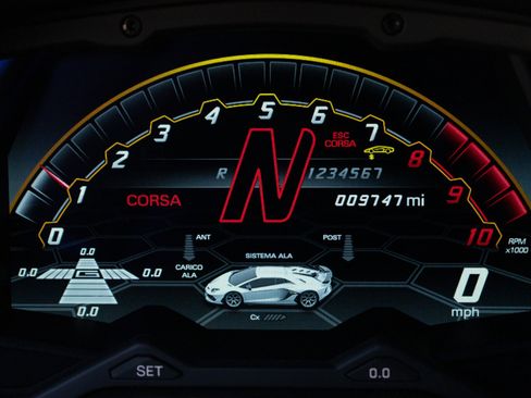 Used 2019 Lamborghini Aventador SVJ image 11