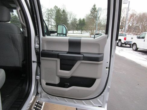 Used 2019 Ford F350 XL w/ Power Equipment Group image 13