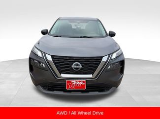 Used 2023 Nissan Rogue S video 2