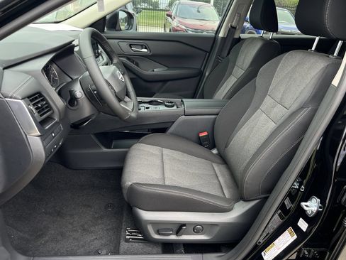 New 2026 Nissan Rogue SV AWD/4WD image 13