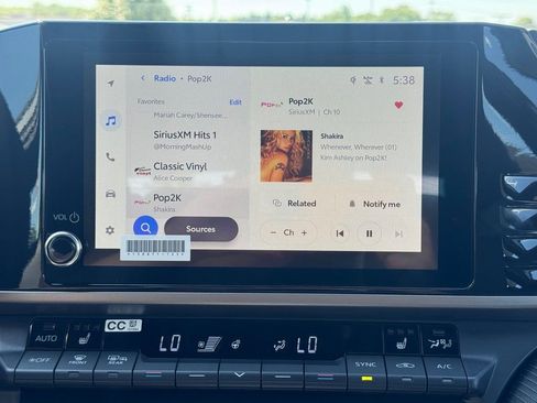 New 2025 Toyota Camry Hybrid image 14