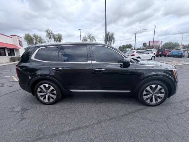 Used 2020 Kia Telluride SX AWD/4WD image 2