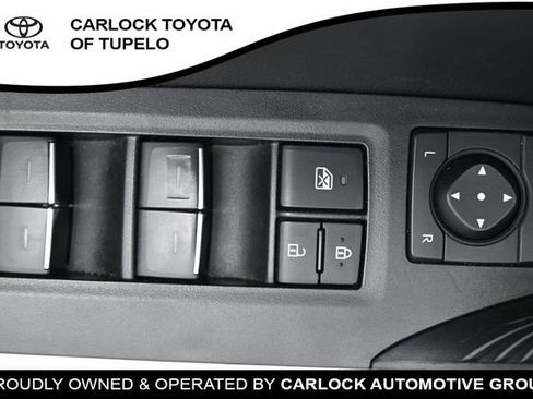 Used 2025 Toyota RAV4 XLE FWD image 19