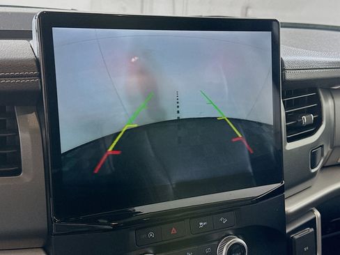 Used 2024 Ford Expedition XLT image 23