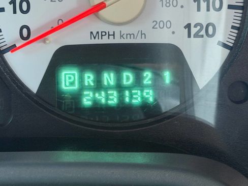 Used 2006 Dodge Ram 2500 Truck SLT w/ Light Group image 16