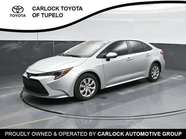 Used 2026 Toyota Corolla LE FWD image 1