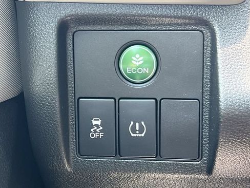 Used 2016 Honda HR-V LX image 26