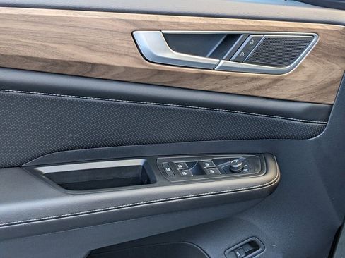 New 2026 Volkswagen Atlas SE FWD image 10