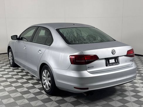 Used 2016 Volkswagen Jetta S image 7