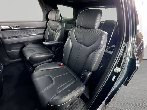 Used 2024 Hyundai Palisade Calligraphy FWD image 21
