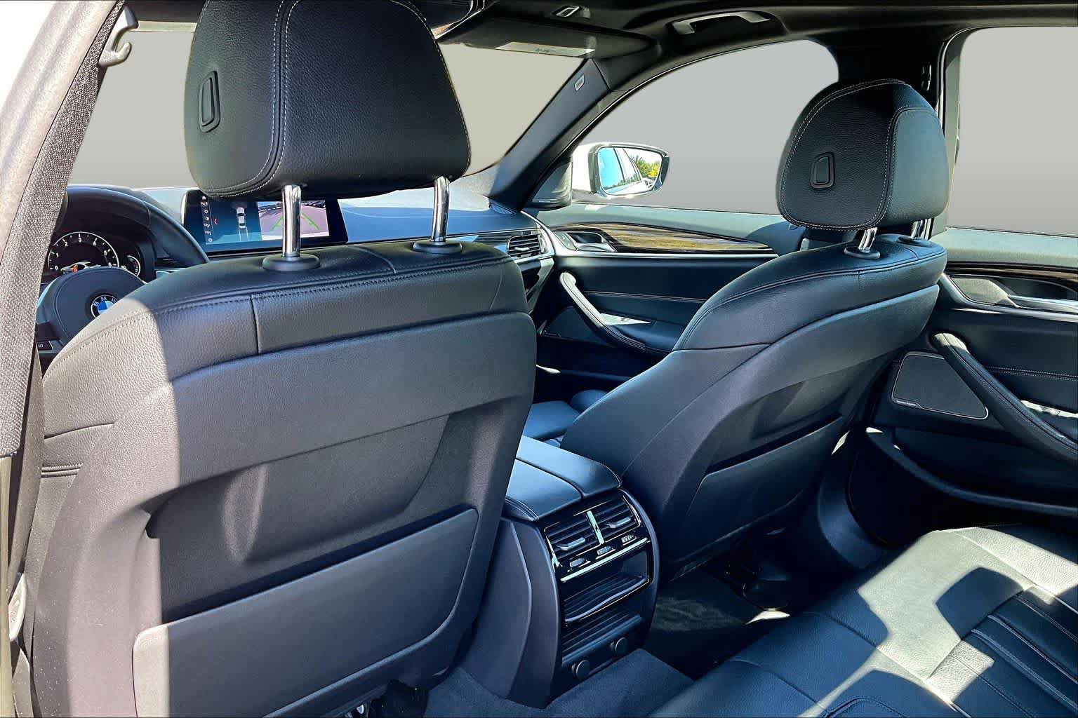 Used 2019 BMW 540i w/ M Sport Package RWD image 22