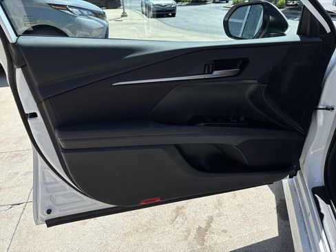 Used 2026 Toyota Camry LE FWD image 13