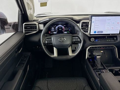 Used 2024 Toyota Tundra Limited image 24