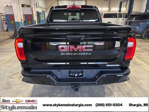 New 2026 GMC Canyon Elevation w/ Convenience Package image 6
