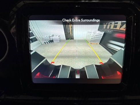 Used 2021 Jeep Wrangler Unlimited Sahara w/ Cold Weather Group image 11