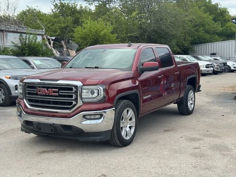 Used 2017 GMC Sierra 1500 SLE w/ SLE Value Package image 8