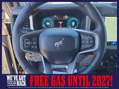 New 2025 Ford Bronco Outer Banks w/ Sasquatch Package AWD/4WD image 24