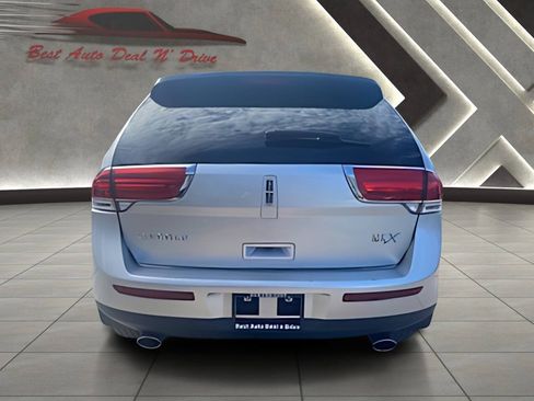 Used 2015 Lincoln MKX FWD image 8