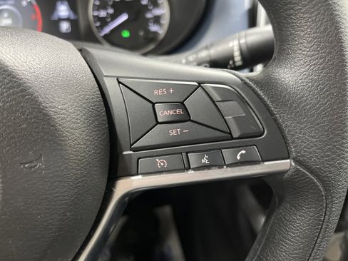 Used 2025 Nissan Versa SV image 19