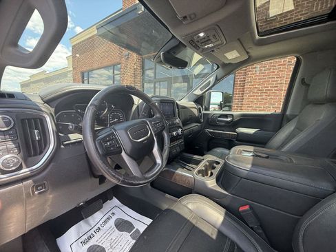 Used 2022 GMC Sierra 2500 Denali w/ Denali Ultimate Package AWD/4WD image 21