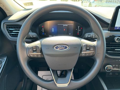 Used 2025 Ford Escape Active image 11
