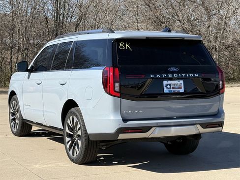 New 2026 Ford Expedition Platinum w/ Driver's Package image 5