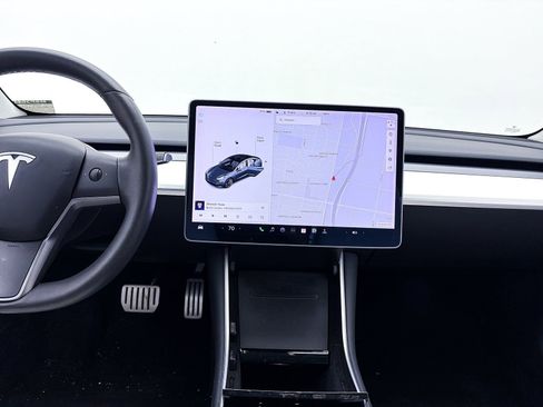 Used 2020 Tesla Model 3 Performance image 7