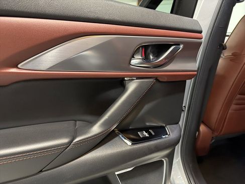 Used 2018 MAZDA CX-9 Signature image 38