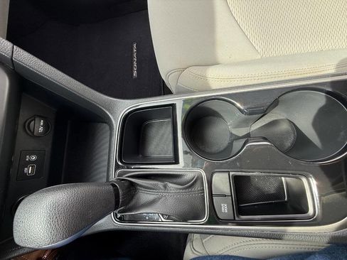 Used 2019 Hyundai Sonata SE FWD image 23