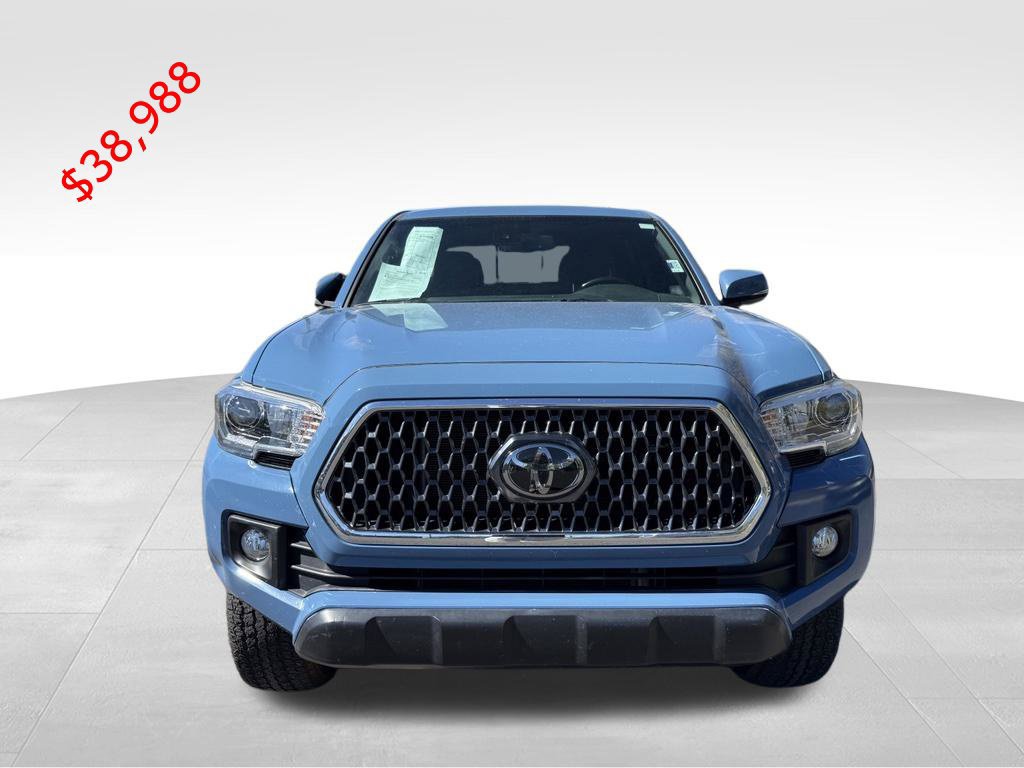 Used 2019 Toyota Tacoma TRD Off-Road w/ Technology Package AWD/4WD image 2