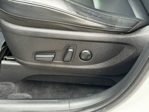 Used 2020 Kia Telluride S w/ S 8 Passenger Seating Package image 15