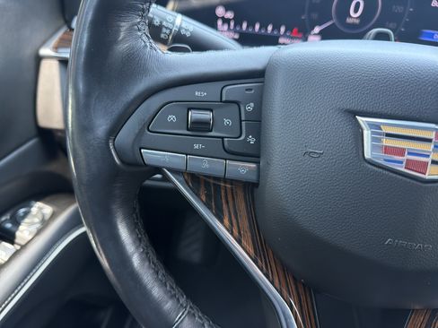 Used 2023 Cadillac Escalade Premium Luxury w/ Performance Package AWD/4WD image 19