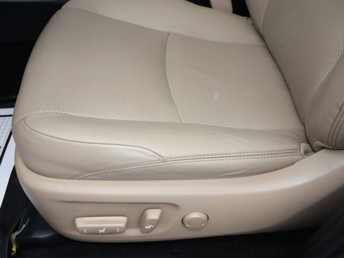 Used 2019 Toyota 4Runner Limited image 16