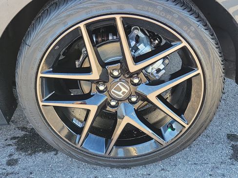 Used 2024 Honda Civic Sport Touring image 12