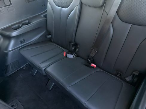 Used 2024 Hyundai Palisade SEL FWD image 14