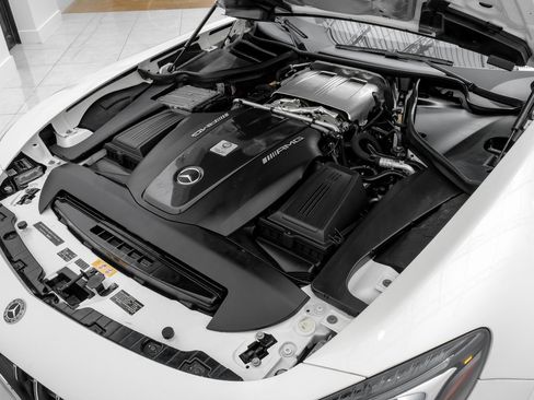 Used 2018 Mercedes-Benz AMG GT R image 51