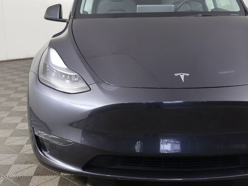 Used 2024 Tesla Model Y Long Range image 14