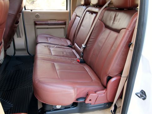 Used 2011 Ford F250 King Ranch w/ King Ranch w/Chrome Pkg image 46