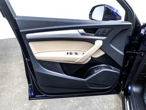 Used 2025 Audi Q5 2.0T Premium w/ Convenience Plus Package image 22