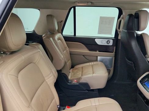 Used 2022 Lincoln Navigator L Reserve image 23