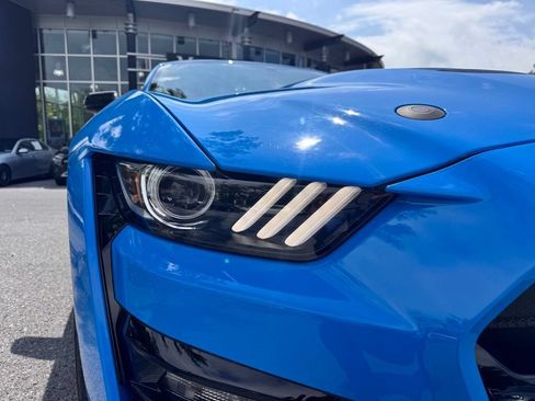 Used 2022 Ford Mustang Shelby GT500 w/ Technology Package RWD image 9