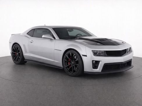 Used 2013 Chevrolet Camaro SS w/ SS Performance Package RWD image 1