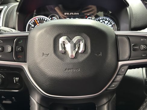 Used 2020 RAM 1500 Big Horn AWD/4WD image 15