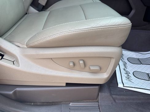 Used 2015 GMC Sierra 1500 SLT w/ SLT Crew Cab Value Package image 24