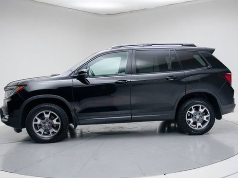 Certified 2023 Honda Passport TrailSport image 8