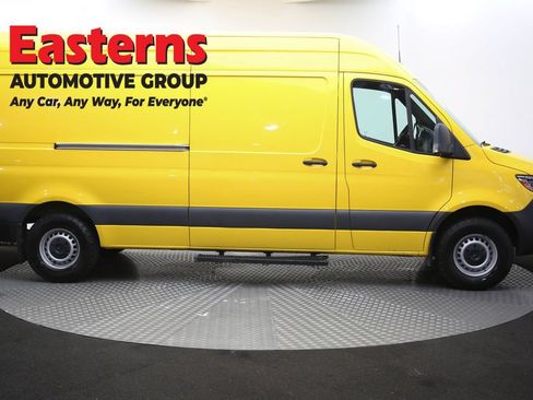 Used 2021 Mercedes-Benz Sprinter 2500 w/ Acoustic Package image 42