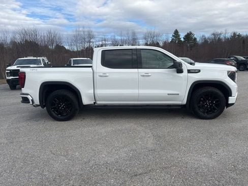 Used 2025 GMC Sierra 1500 Elevation w/ Preferred Package image 7