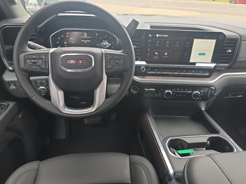 New 2025 GMC Sierra 2500 SLT w/ SLT Convenience Package image 15